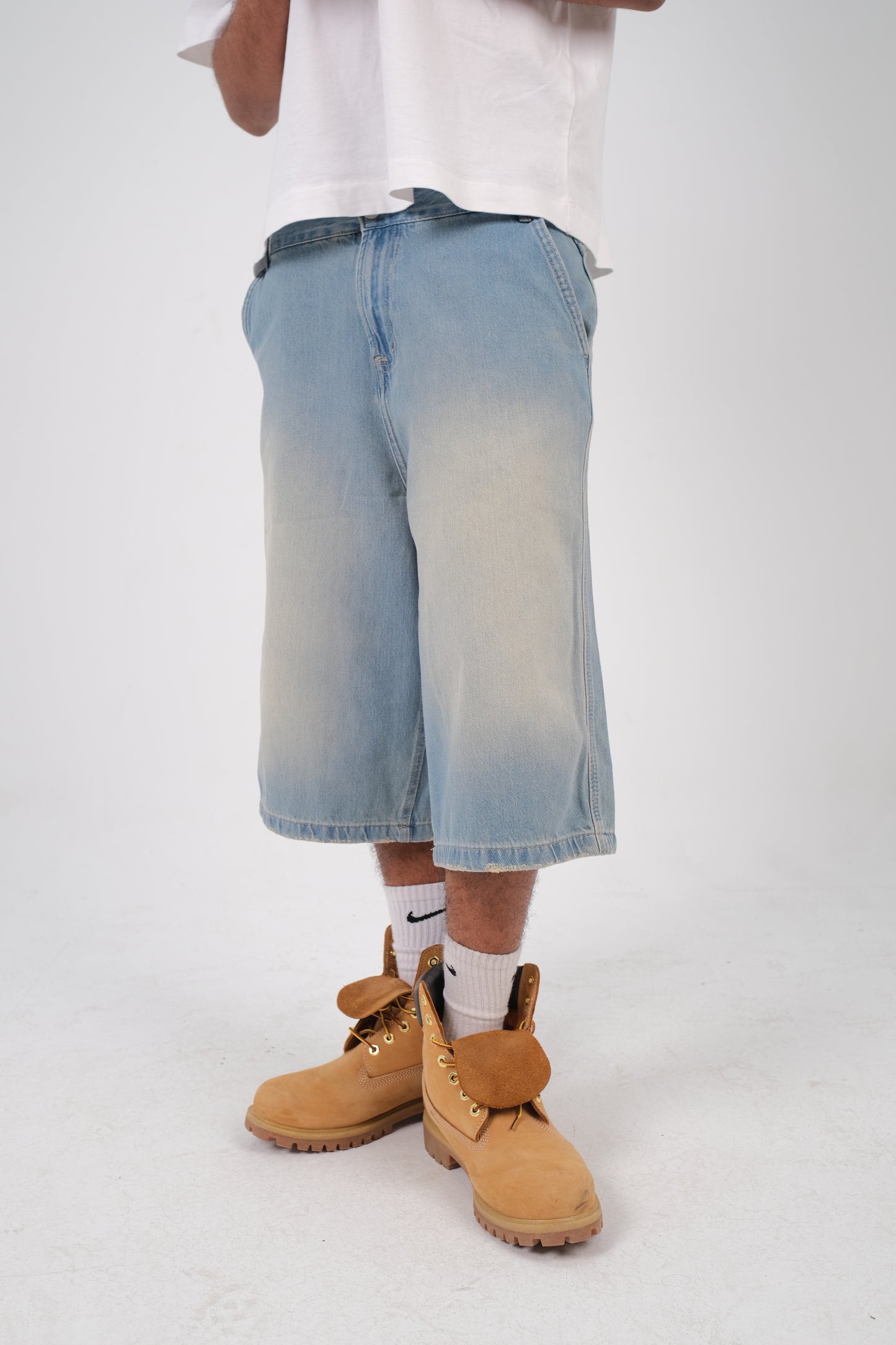 SKATER FIT DENIM SHORTS