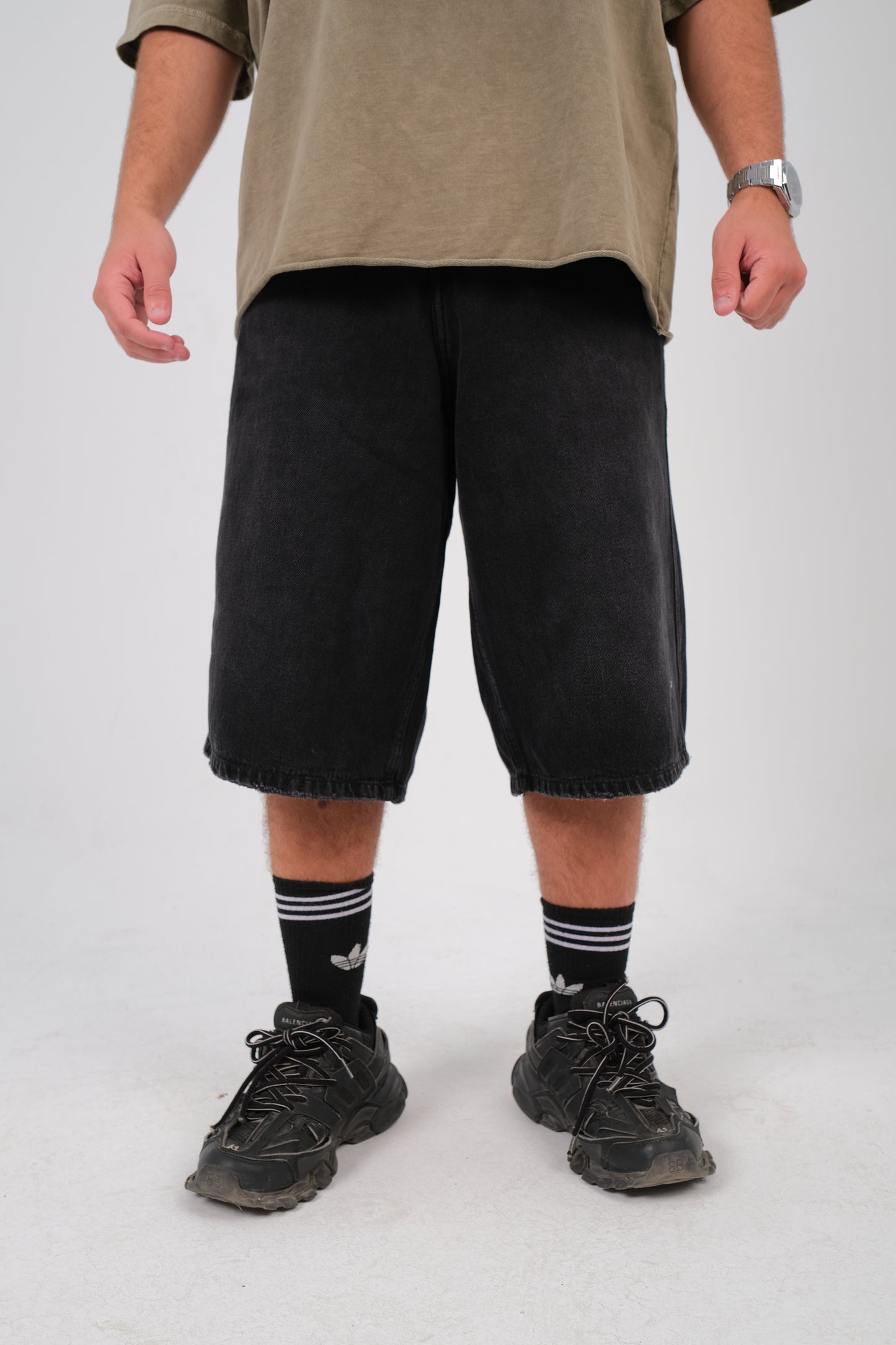 SKATER FIT DENIM SHORTS